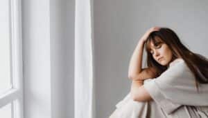 A woman managing symptoms of benzodiazepine withdrawal